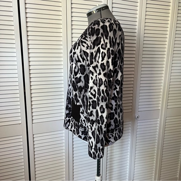 JNY Animal print pocket pullover Top L - Picture 6 of 9